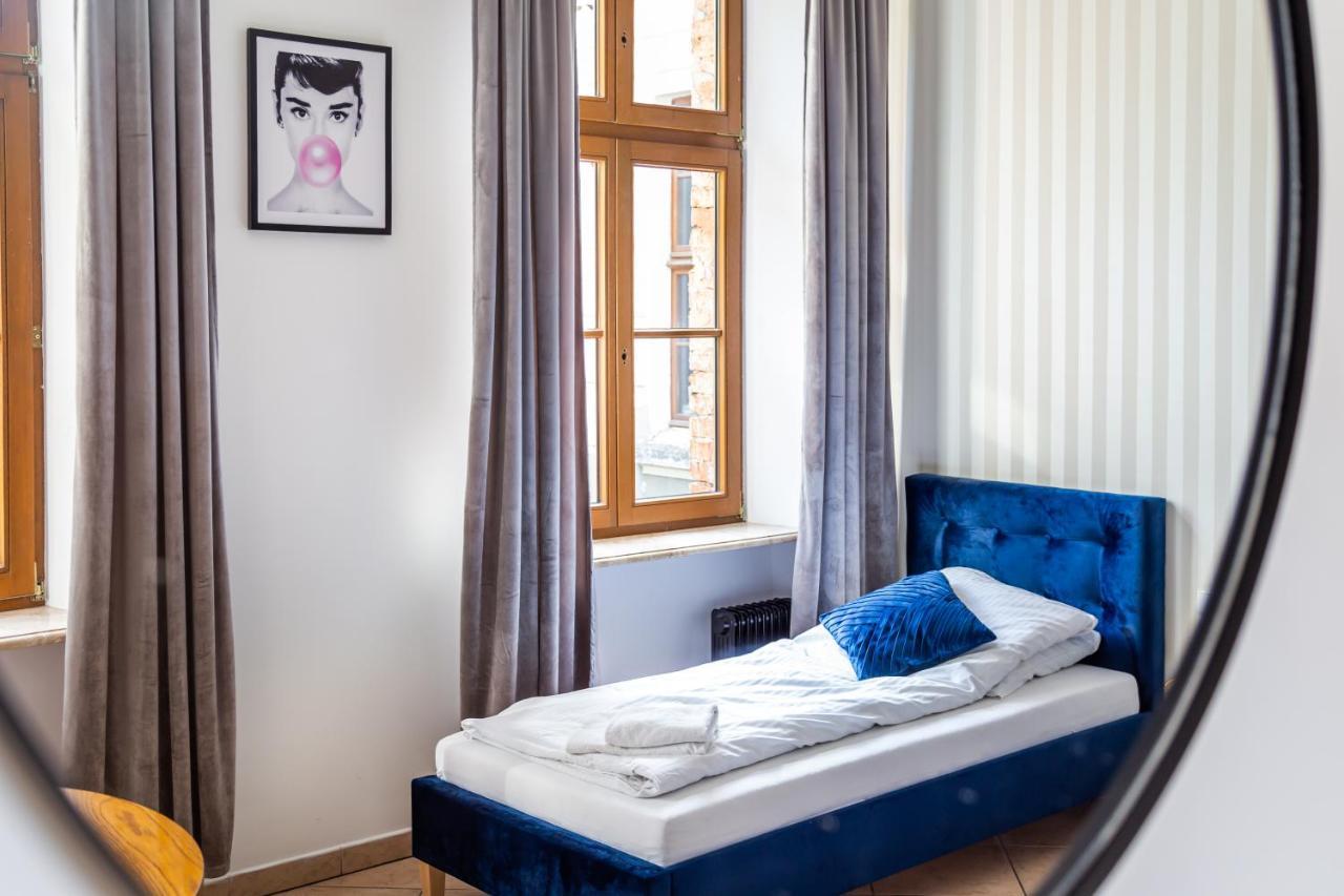 Palac Jablonowo Bed & Breakfast Ujscie Ngoại thất bức ảnh