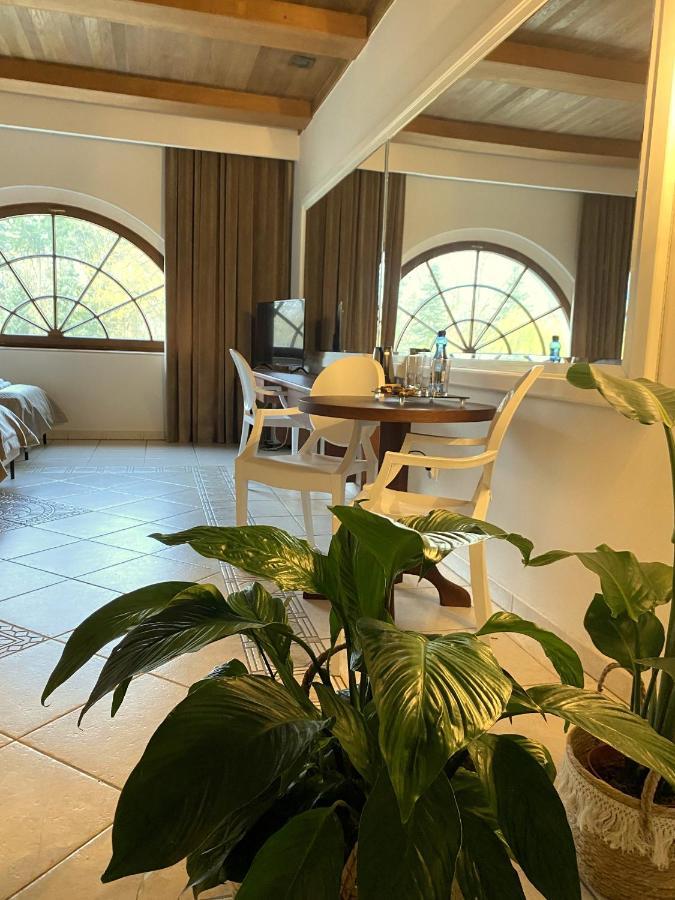 Palac Jablonowo Bed & Breakfast Ujscie Ngoại thất bức ảnh
